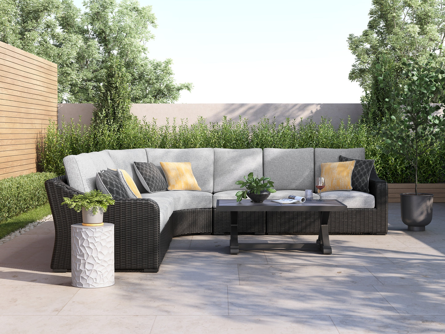 Beachcroft 5-Piece Outdoor Sectional