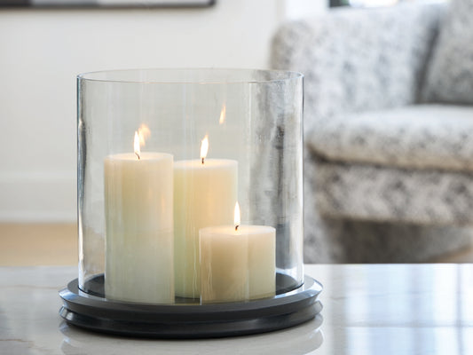 Saskia Candle Holder