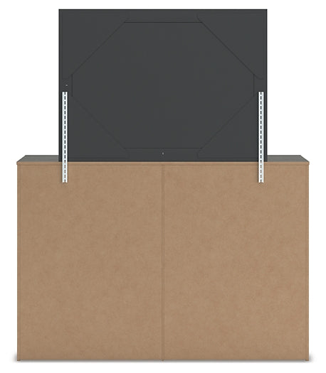 Fraluna Queen Panel Bed, Dresser and Mirror