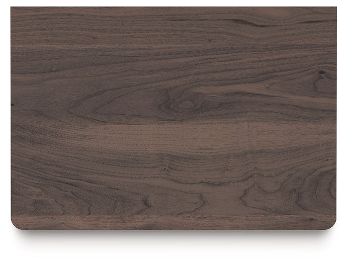 Pamytta Queen Panel Platform Bed, Dresser, Mirror, Chest and Nightstand