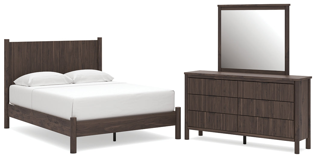 Pamytta Queen Panel Platform Bed, Dresser and Mirror