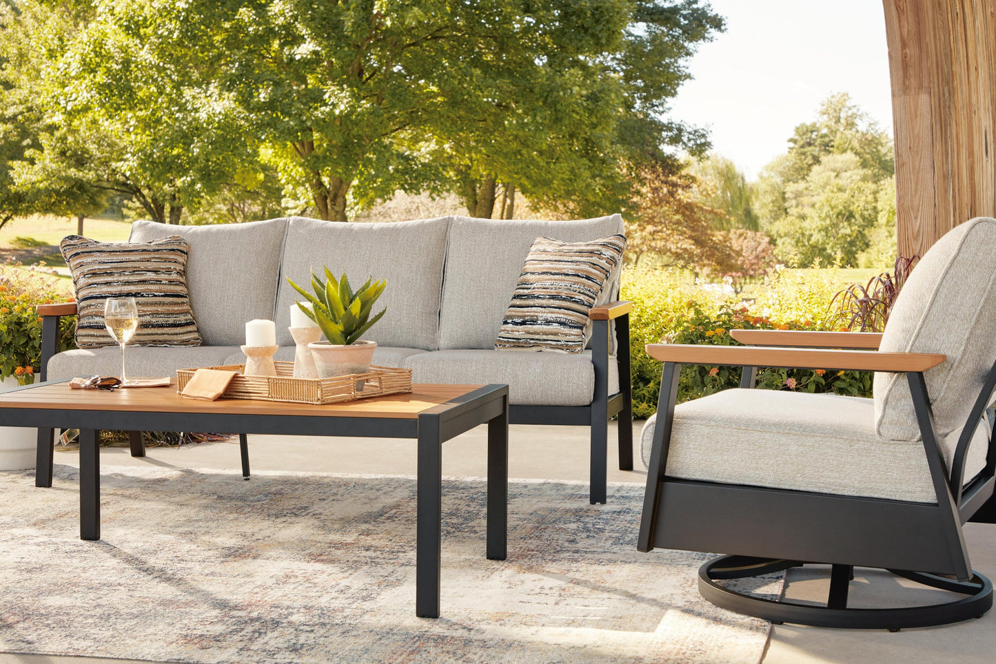 Carmel Highlands Sofa/Chairs/Table Set (4/CN)