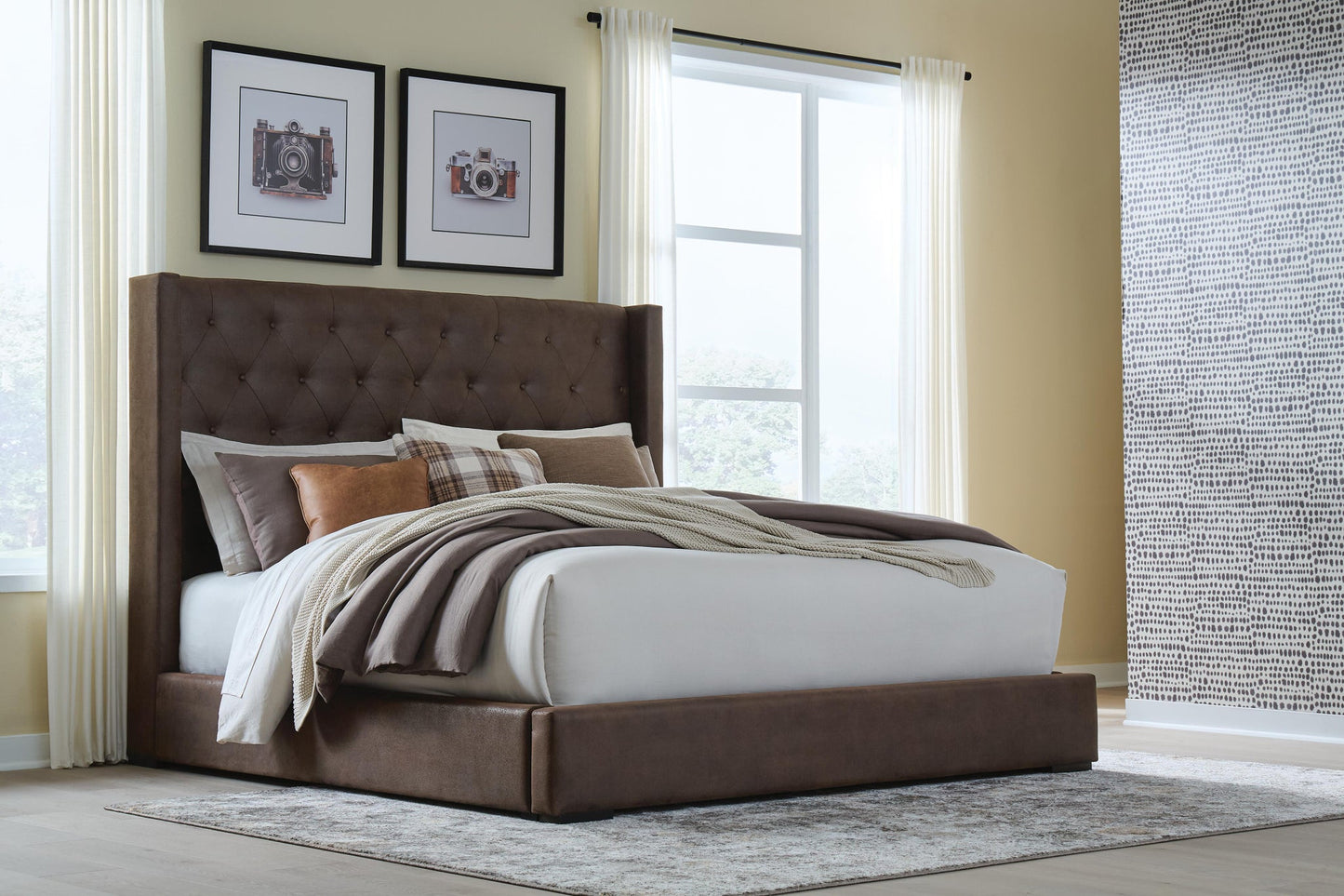 Lavernty Queen Upholstered Storage Bed